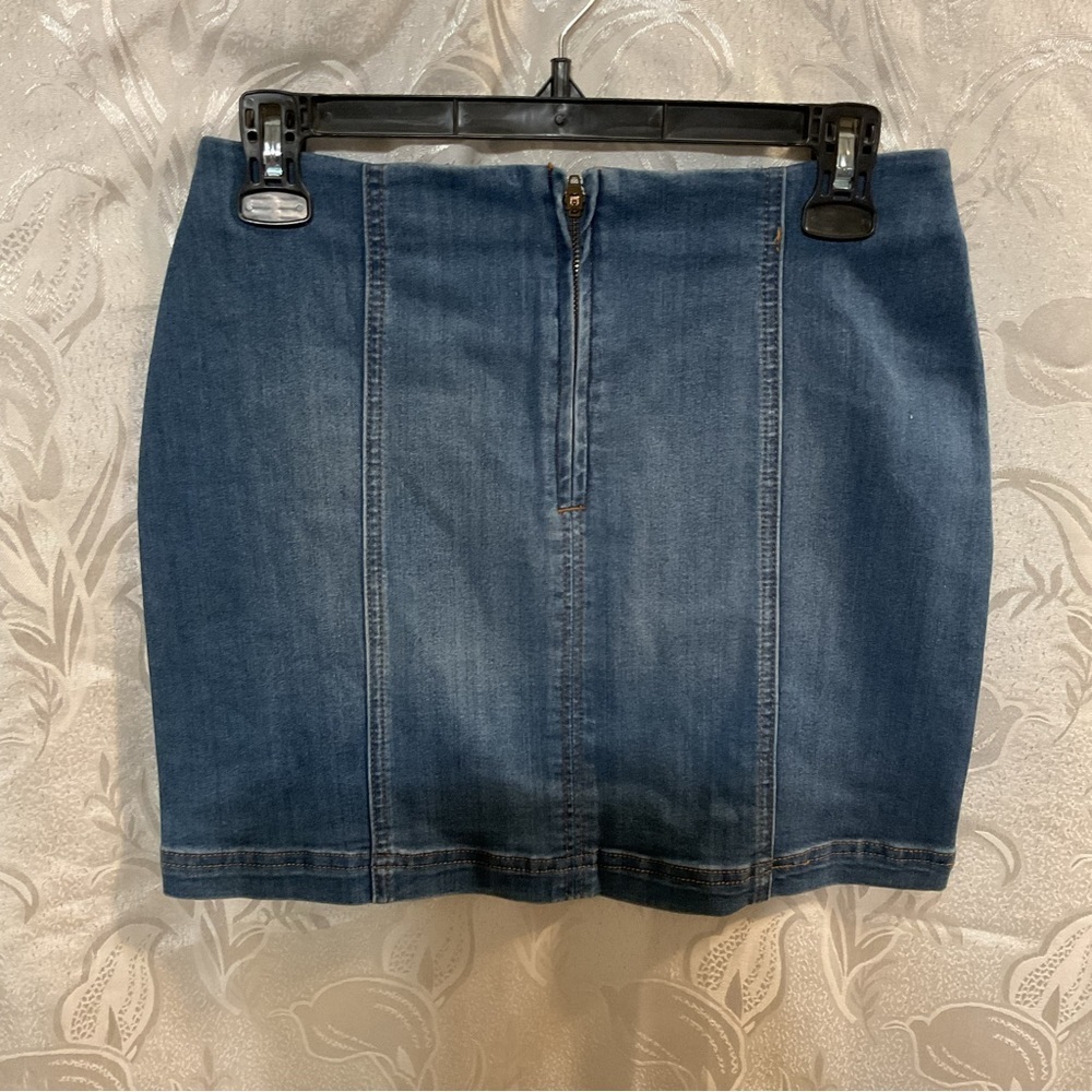 Sky + Sparrow Jean Mini Skirt - Picture 2 of 3